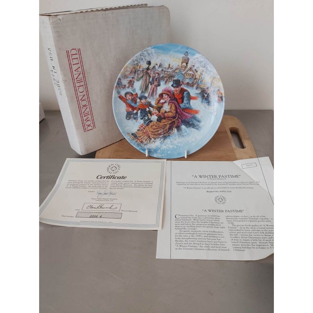 Dominion China Ltd. Collectors plate "A Winter Pastime" 1994 by Stewart Sherwood